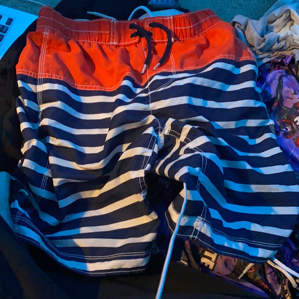 gap surf swim trunks